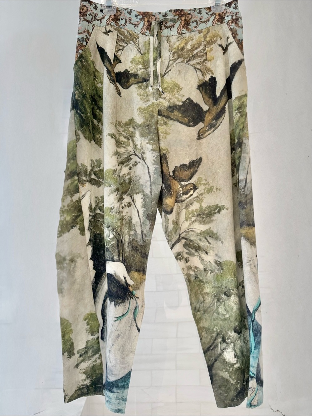 Women’s Printed Relaxed Drawstring Pants in Green Beige